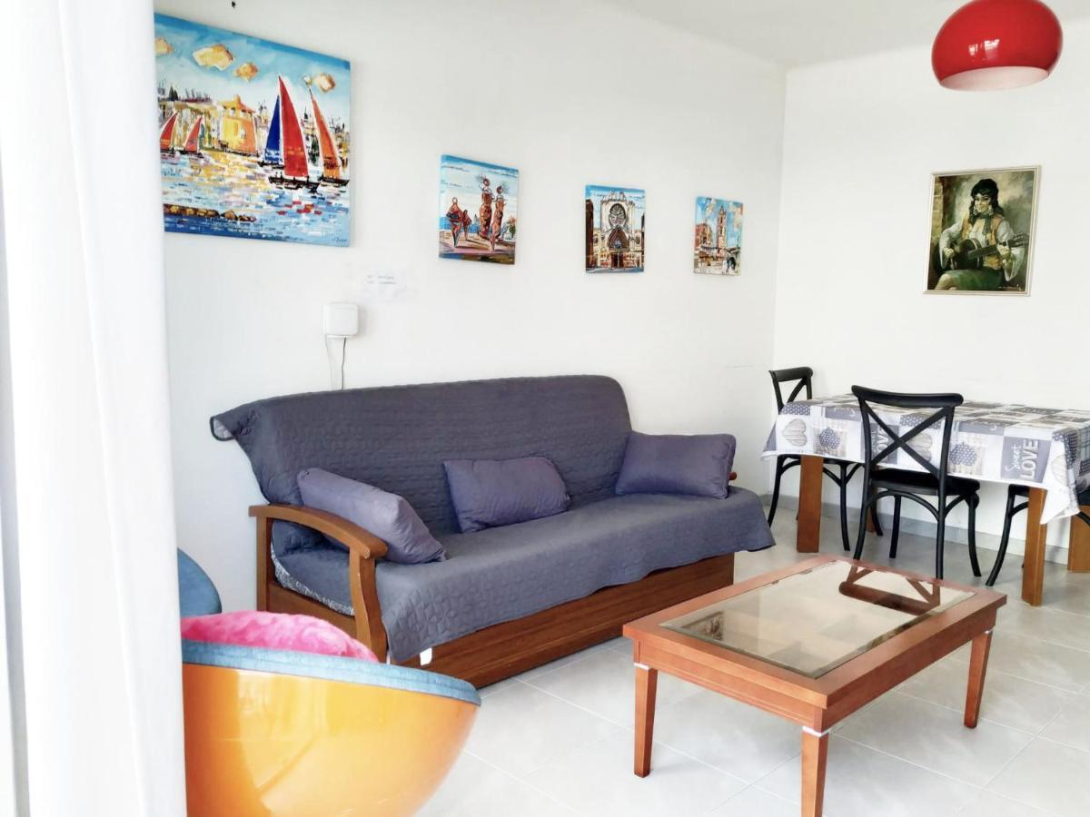Apartsalou Pepa Apartment Bagian luar foto